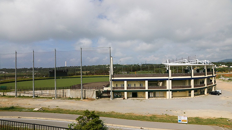 東北楽天ゴールデンイーグルスの沖縄春季キャンプ場：金武町ベースボールスタジアム
