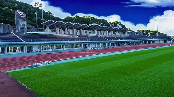 名古屋グランパスの沖縄サッカーキャンプ場：黄金森公園陸上競技場